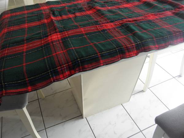 Christmas Plaid Tablecloth 1