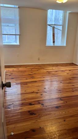 $2,900 / 3br - Great Special!!!!!   3Bedroom - 1Bath on King St - Downtown (Charleston)64016105369602120