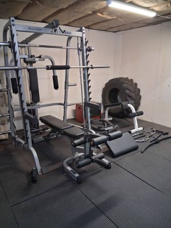 Body Solid Smith Machine 1