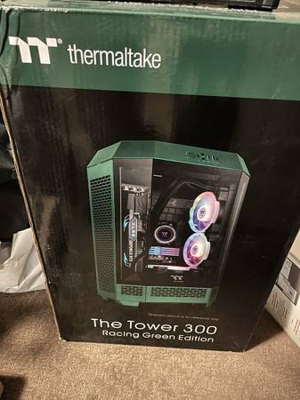 Brand New Thermaltake The Tower 300 Racing Green Edition 1