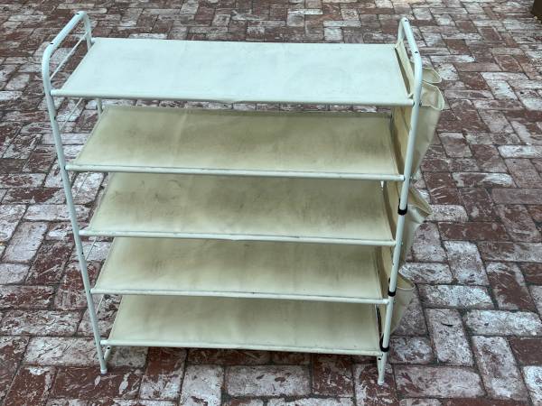 Shoe rack 1