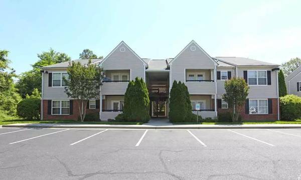 $1,559 / 3br - 1274ft2 - Richmond's charm: Perfect 3 bed, 2 bath in a coveted area. (Richmond)64027113643906122