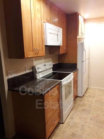 $2,495 / 1br - 691ft2 - 1BR/1BA Upstairs Condo in La Jolla Village63663888878337124