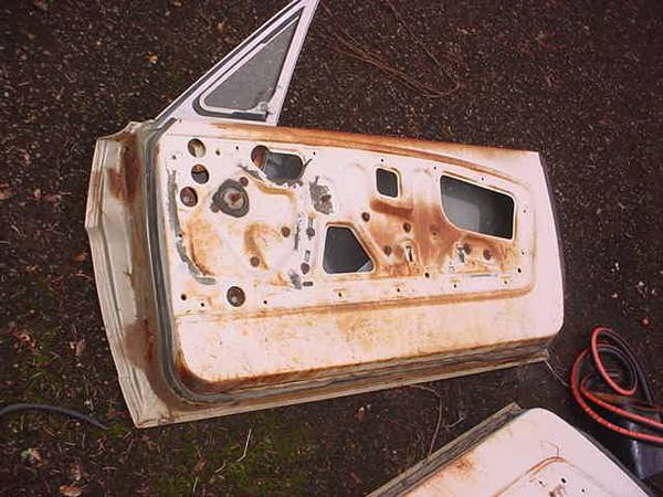 Venta de proyecto de descarte de Ford Mustang convertible 1966 - $400 (Oregon City)63471430842369124