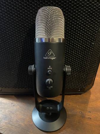 Behringer Microphone 1