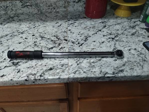 Nova tork C32000 1/2 drive torque wrench..50.. to..250 lbs 1