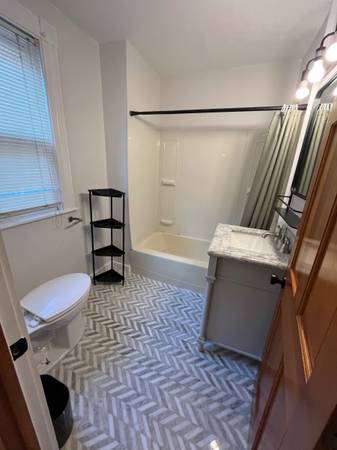 $4,500 / 4br - 9 Month Sublet - 4 bedroom house -  Sept 2025-May 2026  *No Fee* (West Somerville)63875605444993120