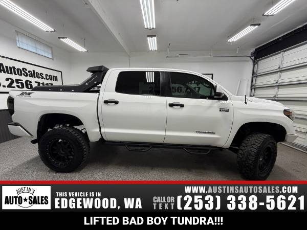 2019 Toyota Tundra SR5 CrewMax - Photo 2