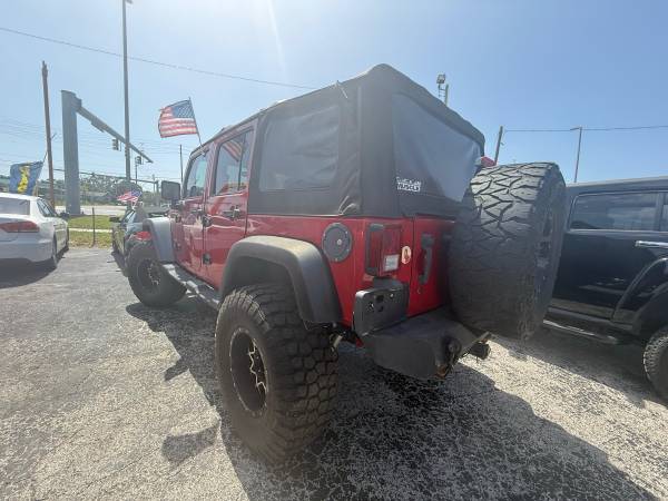 2011 Jeep Wrangler Unlimited - $13,499 (Holiday)63443316081793123