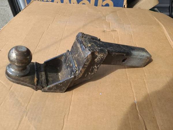 Heavy Duty Receiver Trailer Drop Hitch 1