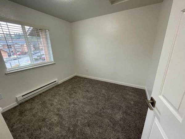 $2,139 / 2br - 938ft2 - Townhomes for Rent in Park-like Setting - Live in Arlington! (Arlington, WA)63799881197955123
