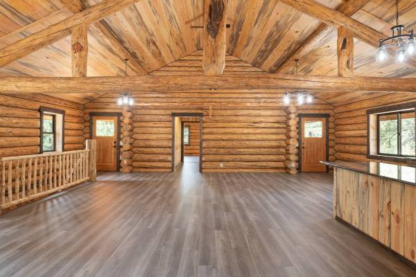 $845,000 / 2br - 3088ft2 - A Stunning Handcrafted Log Home (Bonner)63657027269507122