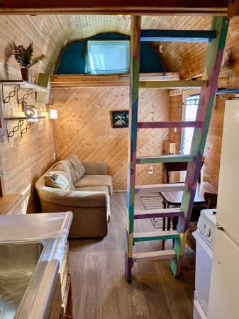 $1,195 / 1br - Casas pequeñas únicas disponibles en alquiler a largo plazo (Julian)63701704627457123