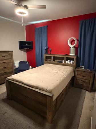 Queen Bedroom set with fireplace 1