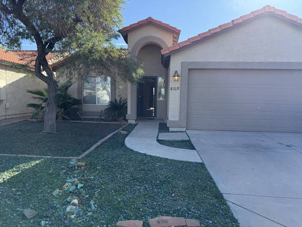 This is Beautiful starter rental home ready to move in vuelted ceiling 1