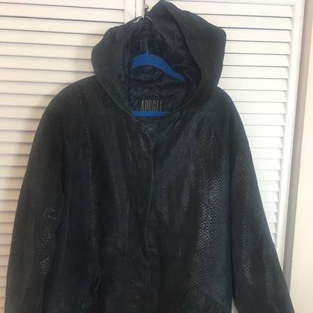 *** Ladies Size L Genuine Leather Jacket Hoodie LSlv Full ZipButton Up 1