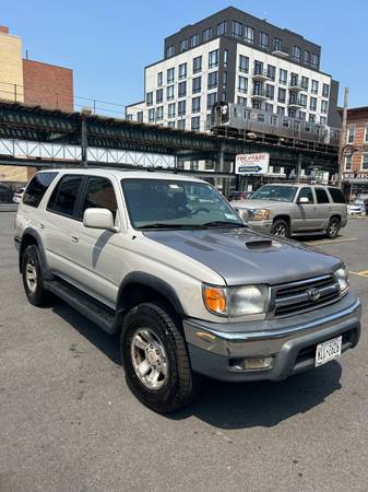 1999 Toyota 4Runner SR5 – ¡Funciona perfectamente! - $3.10063469898345857124