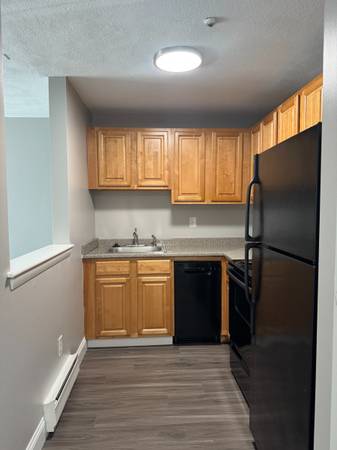$2,100 / 1br - 720ft2 - 1-Bedroom Apartment Available Now! (1-303) (Quincy, MA)63996406774531120