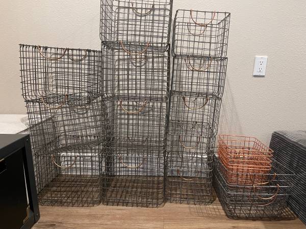 Wire baskets 1