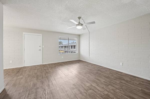 $1,325 / 2br - 📦 Low Security Deposits (1137 E Orange Street Tempe AZ)64047538868993122