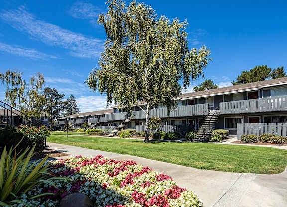 $2,025 / 432ft2 - Relájese y recargue en hermosas casas Cherrywood con paisajismo (san josé sur)63879905955713122