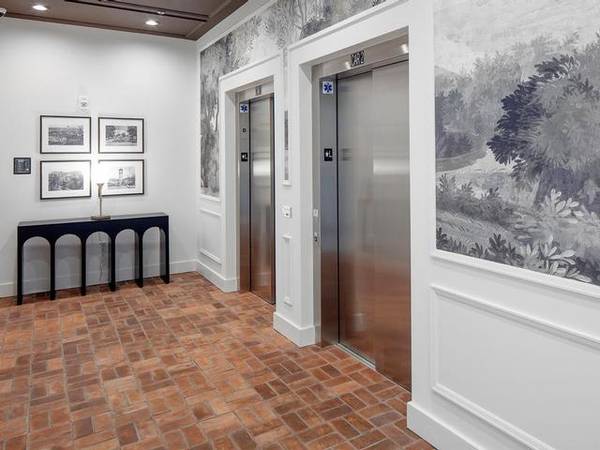 $2,549 / 2br - 907ft2 - Tour Today, Reserved Parking In Access Controlled Parking Garage (NW Portland)63999315085570122