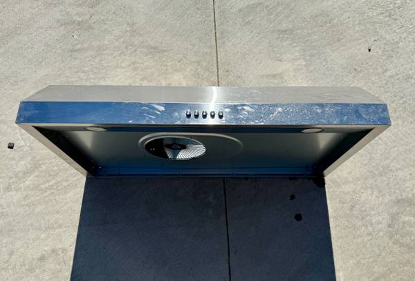 Stainless Steel Under Cabinet Range Hood 1