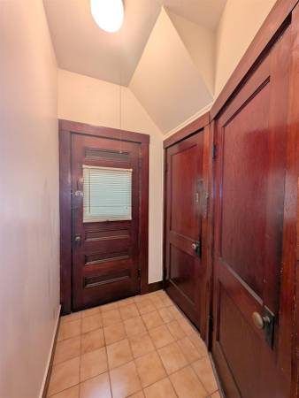 $2,200 / 2br - Medford/Ball Square 2 Bedroom - Near Davis Square and Red Line (Medford \ Ball Sq. \ Davis Sq.)63828338311681123