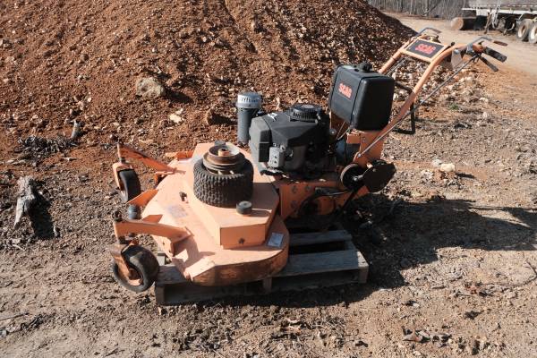 SCAG Walk behind mower 1