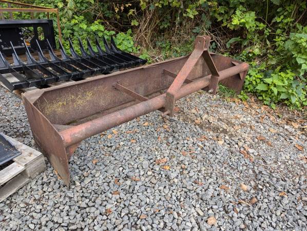 7ft Tractor Box Blade 1