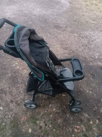 Selling Garco stroller 1