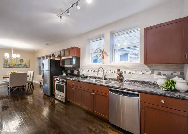 $1,500 / 3br - Condo- renovated (South shore)63960014859651121