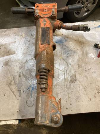 AMERICAN PNEUMATIC TOOL JACK HAMMER 1
