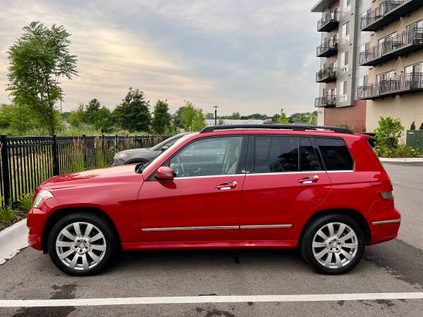2011 Mercedes Benz GLK 350 4Matic Original Owner - $6,800 (Arlington Heights)63618850009731123