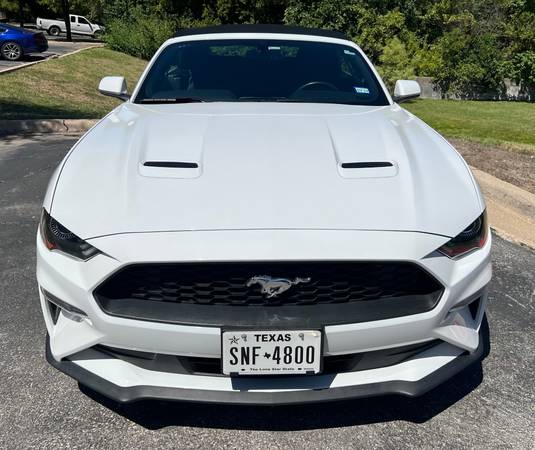 2018 Mustang EcoBoost Convertible - $19,999 (Liberty Hill)63439771116675122