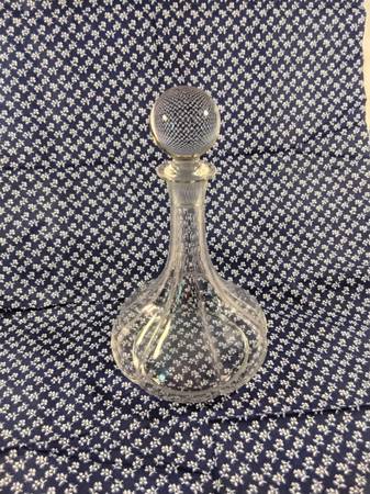 Wine Carafe with stopper, Two Flower Vases 1