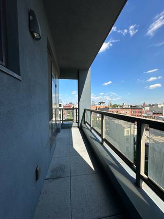 $4,595 / 1br - 730ft2 - SUPER LUXURIOUS CORNER 1BR+BALCONY! Wythe &S 2nd! SAUNA/climbing /GYM! (Prime Williamsburg)63912044905602123