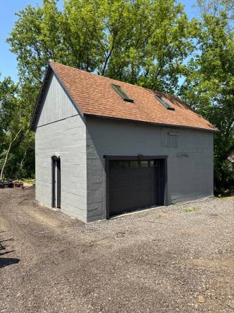 $245 / 375ft2 - Barn Storage in Vernon Available Now! (Vernon)64151640012033120