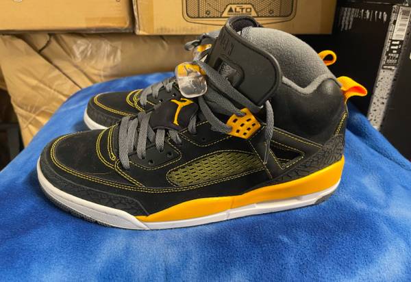 Jordan Spizikes Black University Gold Size 11.5 1