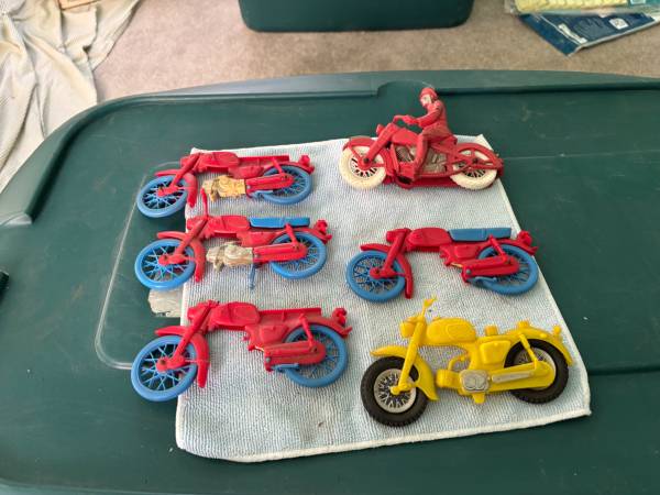 Vintage Toy Motorcycles 1