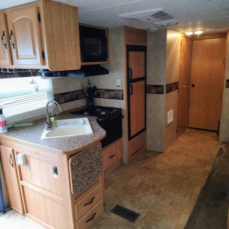 $1,000 / 2br - RV de 29FT, Como Nuevo 'Aire Acondicionado 2022', 'Calentador de Agua Instantáneo 2023' "Florida Keys" (Key Largo)63923415680386121