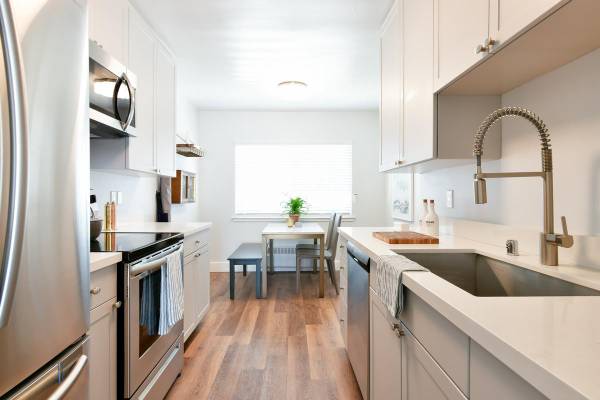 $4,471 / 2br - 1365ft2 - Stainless steel appliance package, Large private fenced-in backyards (alameda)63850427639041120