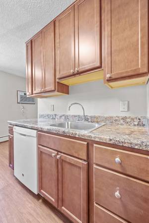 $1,125 / 1br - 627ft2 - ►► 1 BR Available November ►► LYNDALE WEST APTS (Richfield)64048421114499123