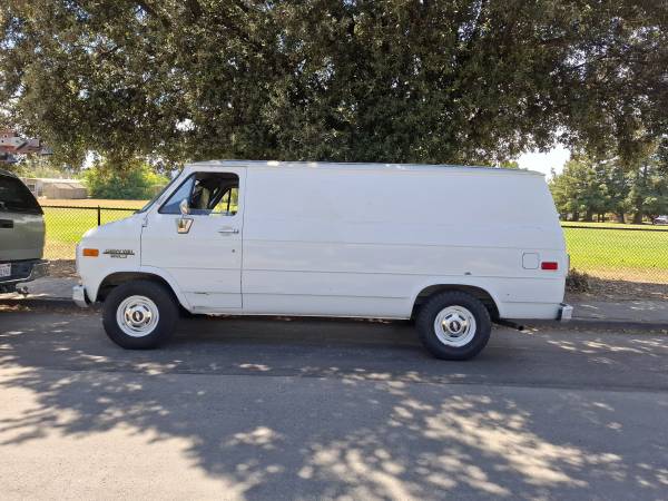 1989 G20 Van