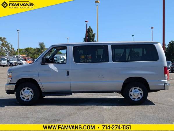 2013 Ford Econoline E-350 Mini - Photo 4