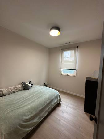 $2,000 / 2br - Sublease from October 3rd until July 2026 . (Ukrainian Village)63898598480131123