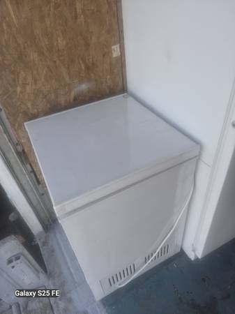 Small chest frezzer 1