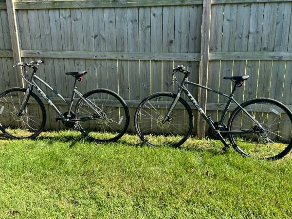 Brand new matching men and women Trek bikes 1