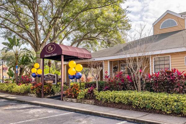 2/BD 2/BA, Swimming Pool, Washer/Dryer 1