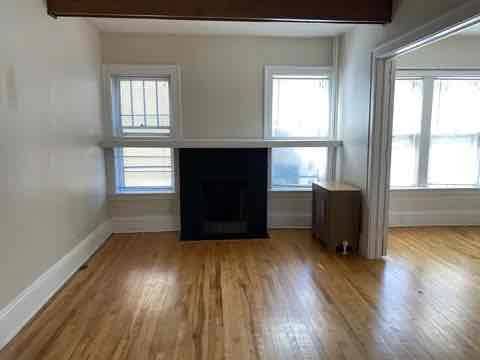 $1495.00 / 2br - 1000ft2 - Spacious 2-Bedroom With Balcony, Deck, and More. Pets Allowed!64003959979009121